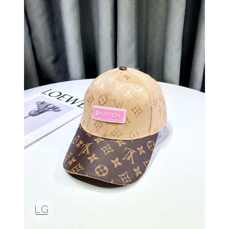 Mũ Louis Vuitton