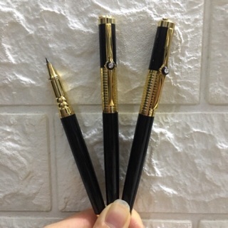 Bút Máy Cá Sấu F1 Ngòi Kim Tinh Viết Trơn( 01 bút )