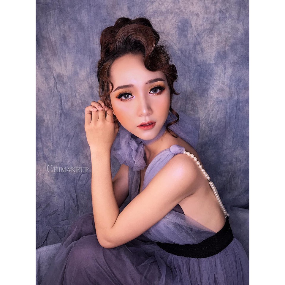 Váy conset chụp hình