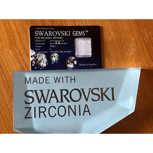 Kim cương nhân tạo gắn răng vỉ 5v