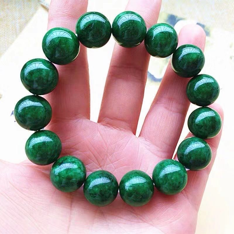 Vòng Đá Xanh C.T các size , tặng kèm hộp