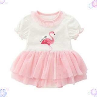 Đầm jumsuit hồng hạc cho bé diện đầy tháng,  thôi nôi