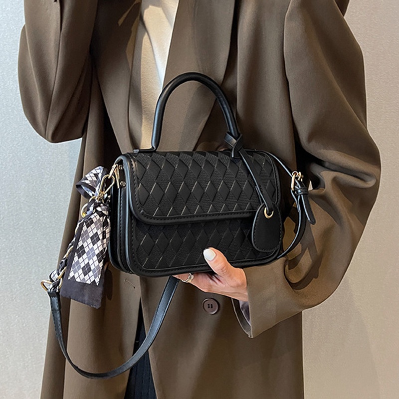 Túi Đeo Vai Bằng Lụa Họa Tiết Kẻ Sọc Cho Nữ