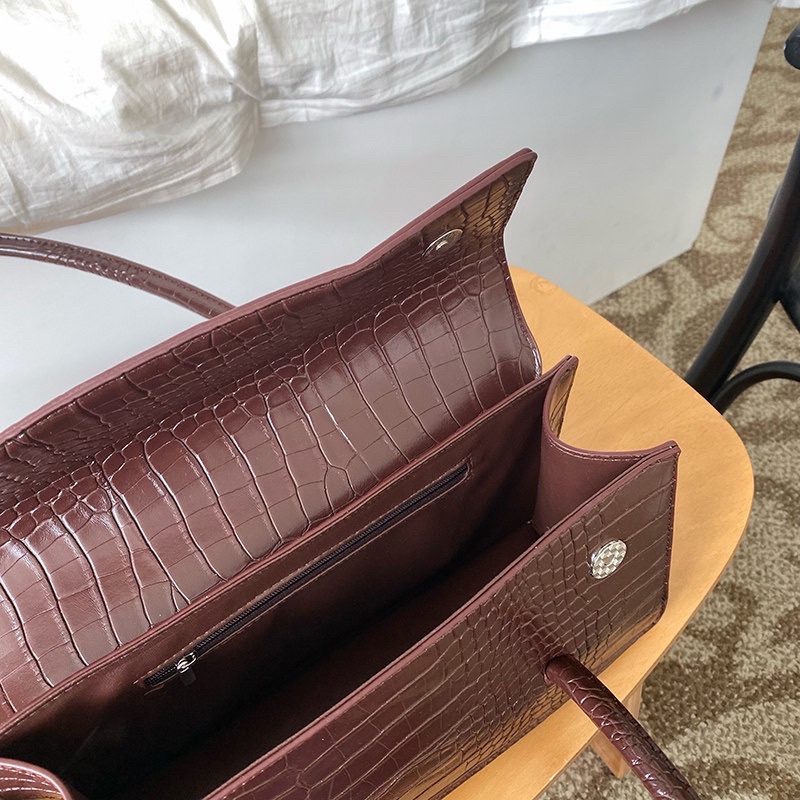 Túi xách đeo vai xách tay nữ 2 màu nâu và đen