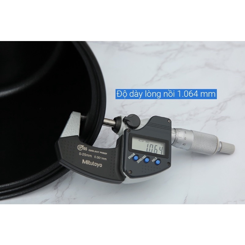 Nồi cơm nắp gài Cuckoo CR-0671 1.08 lít hàng trưng bày 96 99%