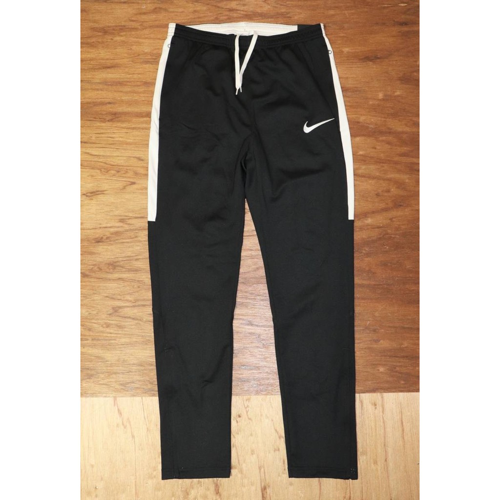 Bộ quần áo thể thao Nike chính hãng AT3037010