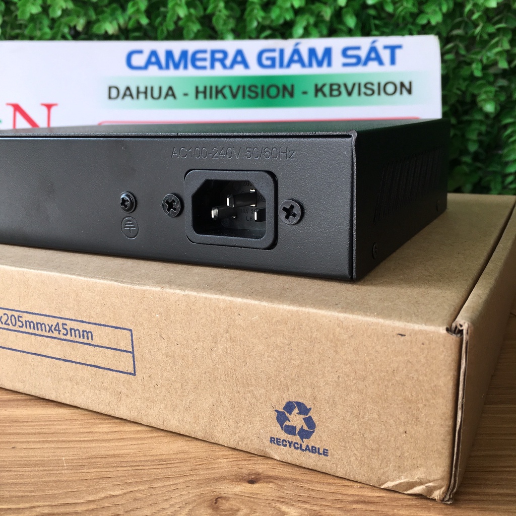 Switch 4 - 8 POE ONV H1108PLS