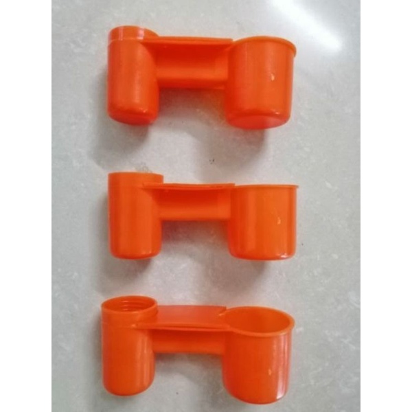 10 cái Máng, nú.t nắp chai cho gà, chim