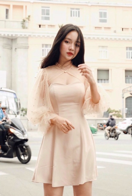 Đầm body umi phối lưới cổ tàu tay dài sexy sang chảnh