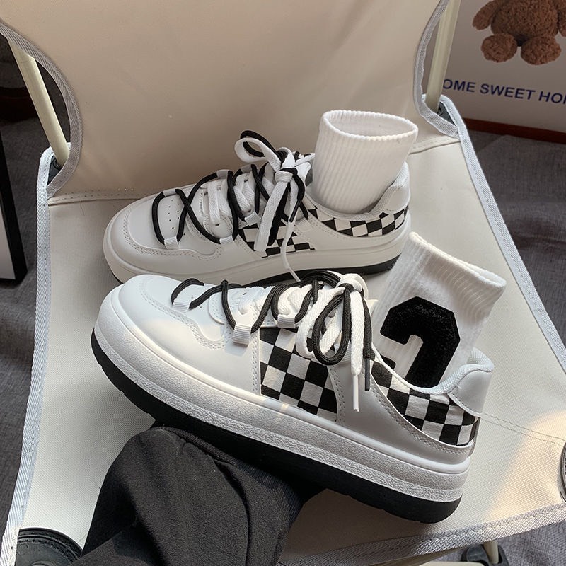 Giày nữ thể thao độn đế phối kẻ NICE