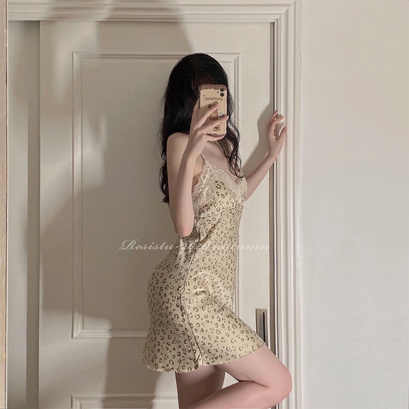 Đồ ngủ Chiffon Phối Ren Họa Tiết Da Báo Màu Hồng Quyến Rũ Cho Nữ