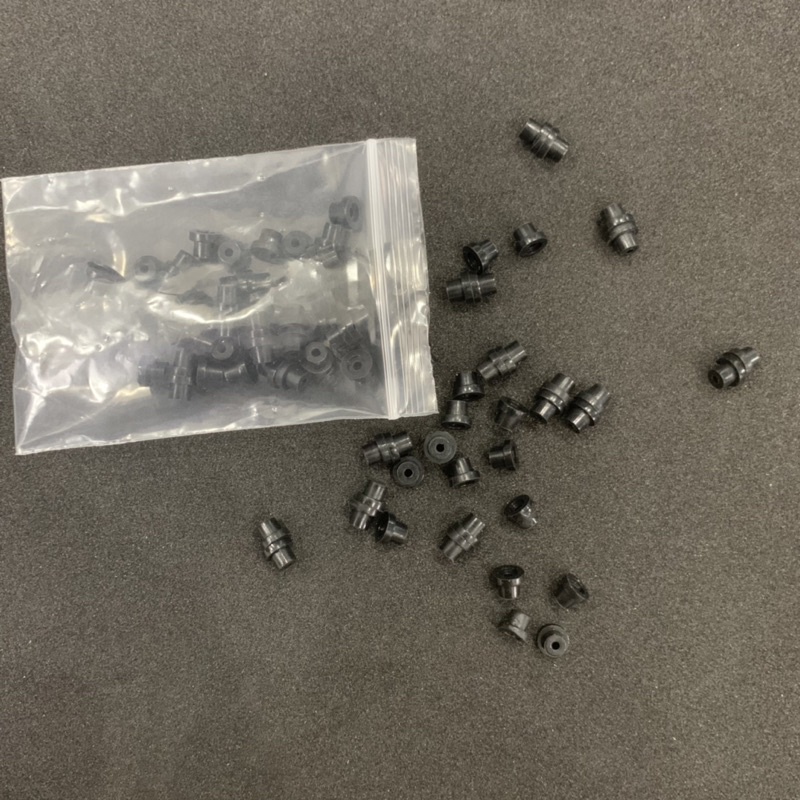 Núm cao su giữ kim xăm túi 100 cái