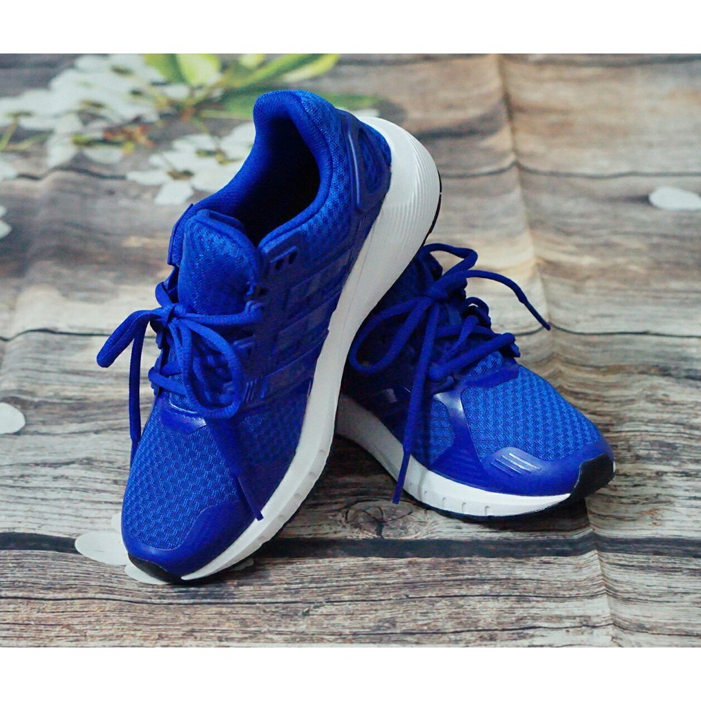 Giày adidas nữ