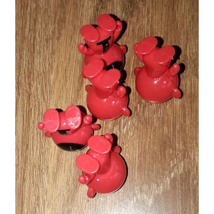 Một Con lật đật mini bằng nhựa cứng xả stress