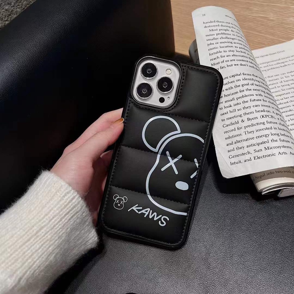 Ốp điện thoại in hình gấu Kaws sang trọng bảo vệ cho iPhone 13 Pro Max 12 Pro Max 11 Pro Max 7plus Xs IX Xs Max XR