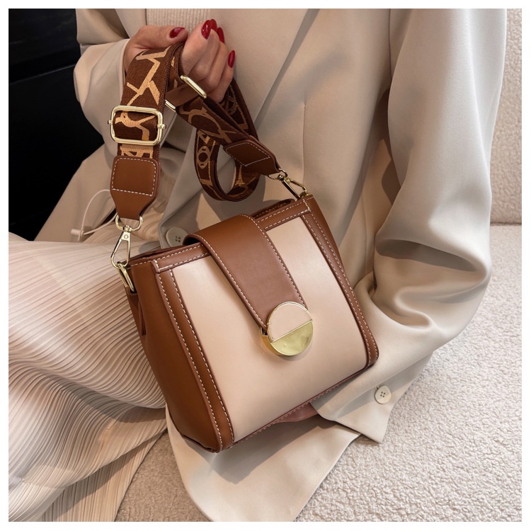 Túi Đeo Vai Dáng Xô Thời Trang Xinh Xắn Cho Nữ