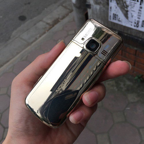 Điện thoại Nokia 6700 classic gold