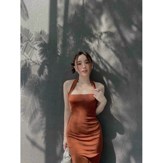 đầm ôm body cổ yếm