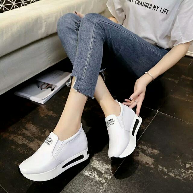 Giày độn đế