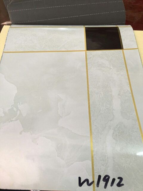 Thảm nhựa trải nền. 25.000 / m2