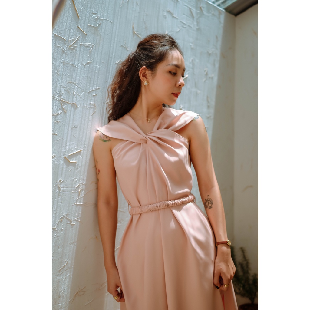 Đầm Cổ Chéo Kèm Đai Lưng EDINI - D1428