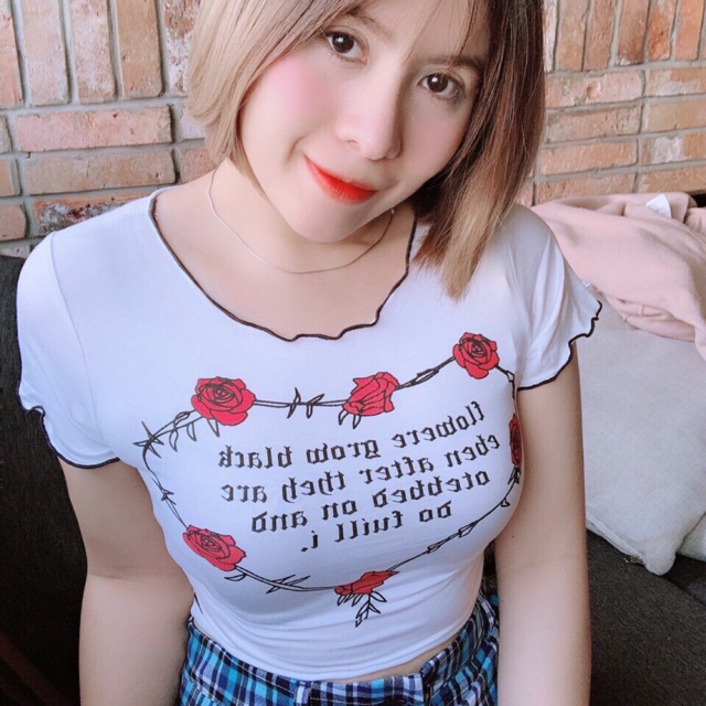 Áo Croptop Hoa Hồng Cuốn Biên Ảnh Thật