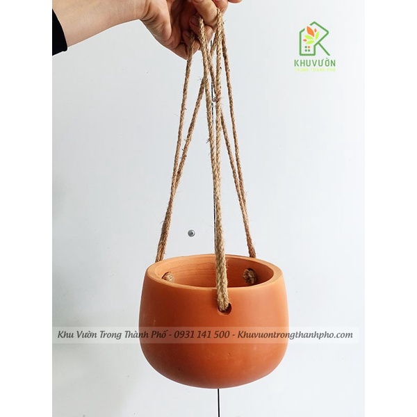 Chậu đất nung treo trồng cây