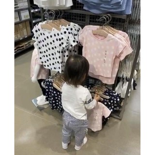 Áo Pull Bé Gái Chấm Bi Muji