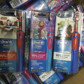 Bàn chải pin Oral B 3D White Action (loại có thể thay đầu bàn chải)