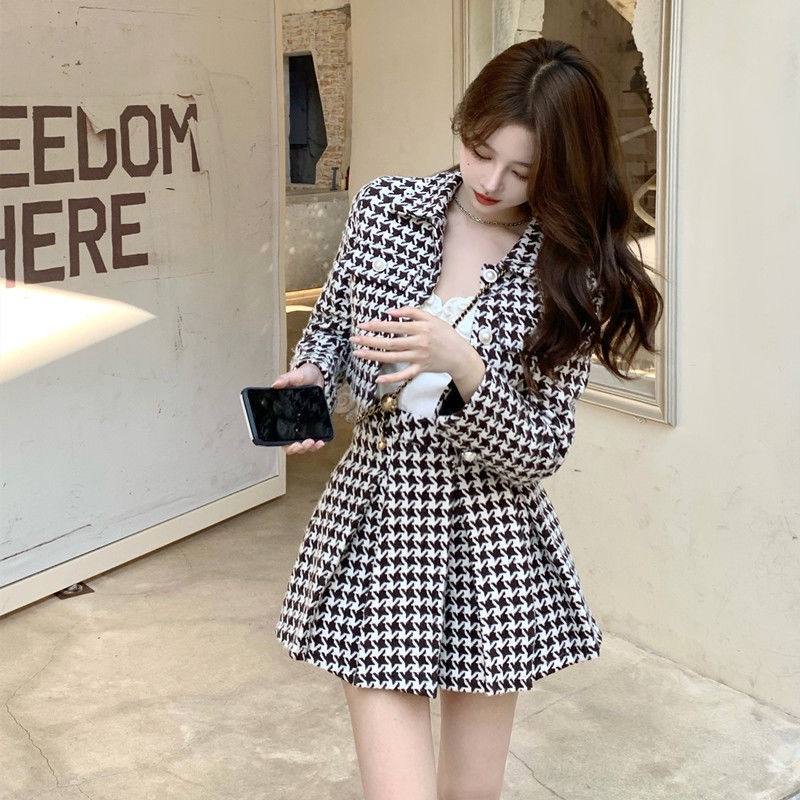 Bộ Áo Khoác + Chân Váy Xếp Ly Sọc Ca Rô Phong Cách Hồng Kông Cổ Điển Thời Trang Mùa Thu Mới Cho Nữ