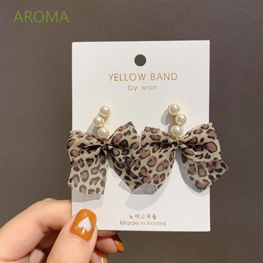 Bông Tai Thời Trang Kiểu Đinh Tán Hình Nơ / Da Báo 925