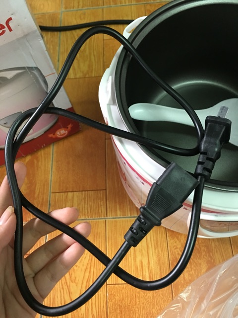 Nồi cơm điện nấu cơm ngon (1L) | BigBuy360 - bigbuy360.vn