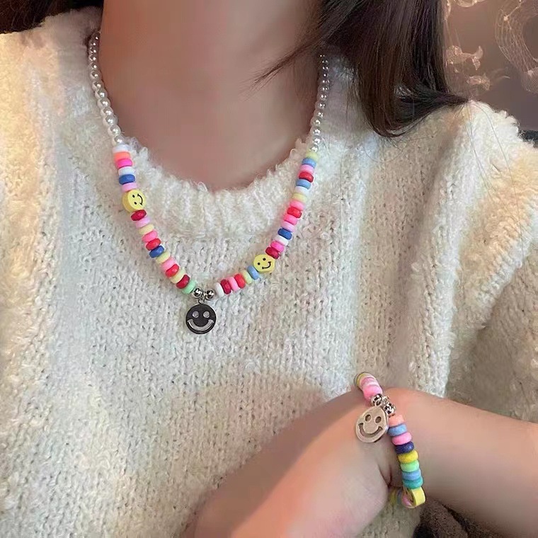 Vòng Tay Chuỗi Hạt Nhiều Màu Đính Mặt Cười