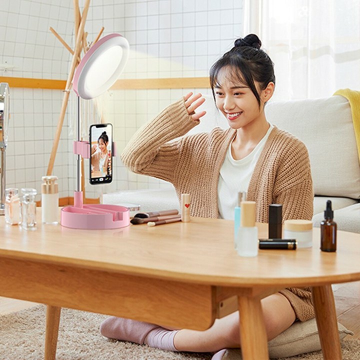 MVP1613 Gương trang điểm gấp gọn có đèn Led Livestream tích hợp giá đỡ và kẹp điện thoại