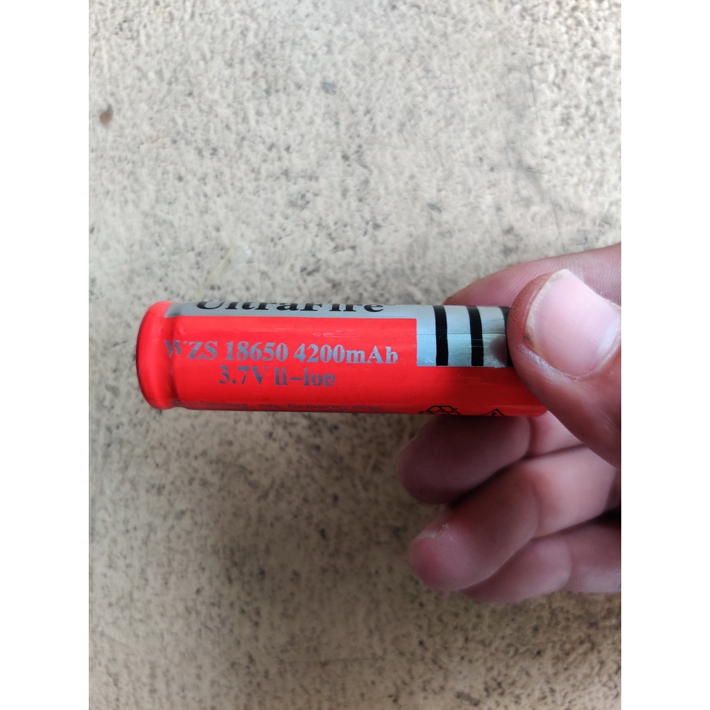 [4200 mAh] Pin 18650 ULTRAFIRE 3.7v Dung Lượng Cao Và Có Thể Sạc