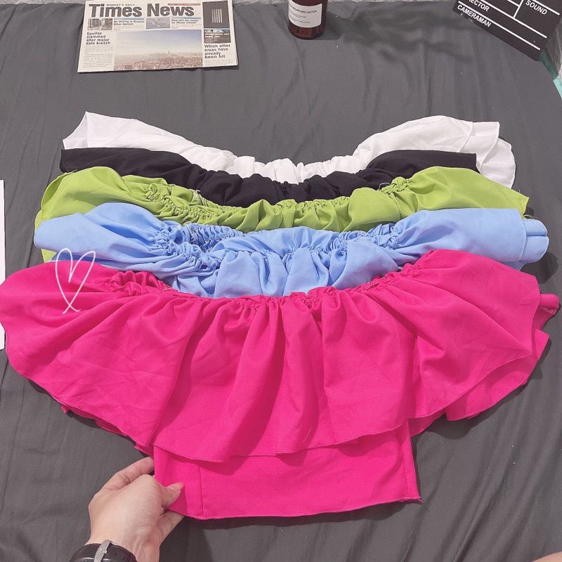 ÁO CROPTOP TRỄ VAI PHỒNG PHỒNG RẤT XINH A100