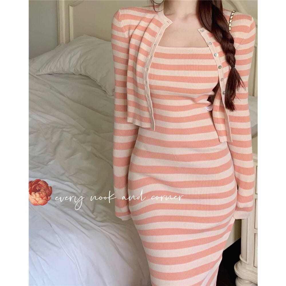 Set Đầm Hai Dây Dệt Kim Kẻ Sọc Thời Trang 2022 Mới Cho Nữ