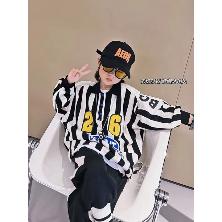Áo Sweater Chui Đầu Dáng Rộng Kẻ Sọc Dọc Đính Hạt Kiểu Phương Tây Thời Trang Mùa Thu Cho Bé Trai