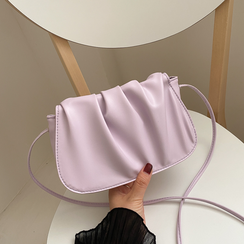 Túi đeo chéo dạng đám mây duyên dáng dành cho phái đẹp