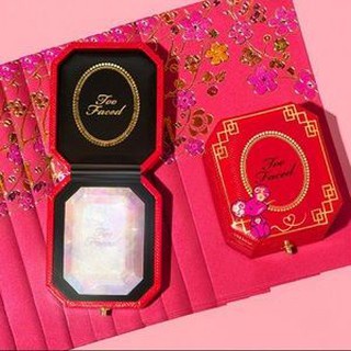 PHẤN BẮT SÁNG TOO FACED NEW DIAMOND LIGHT MULTI-USE DIAMOND FIRE HIGHLIGHTER FOR LUNAR NEW YEAR CHÍNH HÃNG - 9618