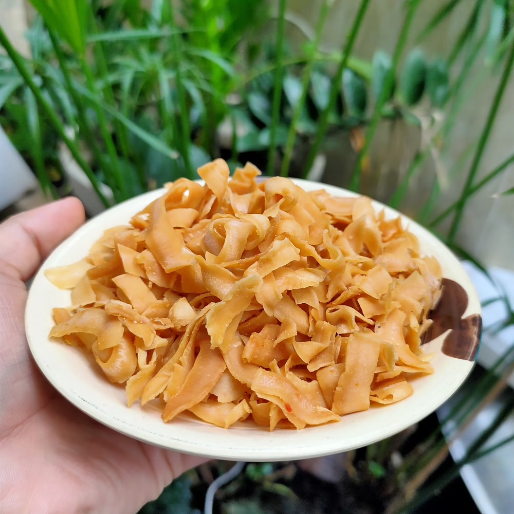 DỪA SẤY GIÒN RỤM ORGANIC VỊ GỪNG BA LÀNH - SNACK DỪA LỌ 200G