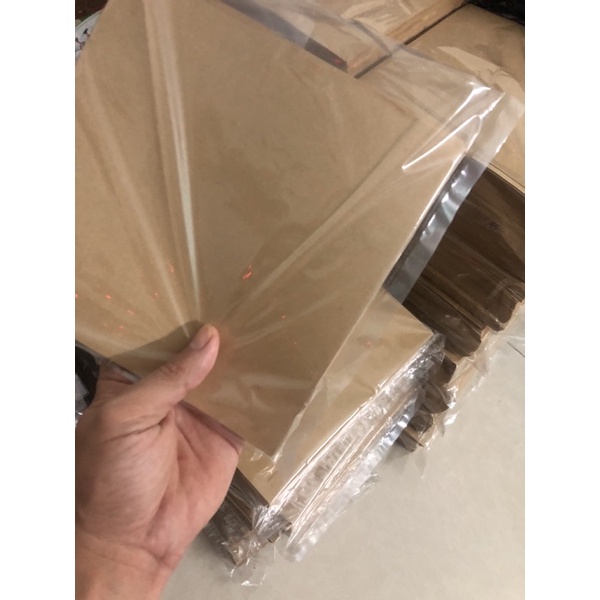 100 tờ giấy Kraft nâu 18x18 cm