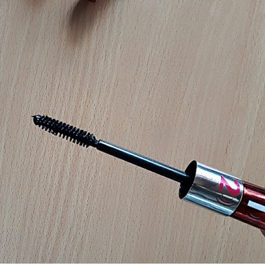 Mascara dài mi Gadania không trôi 2 nấc chính hãng