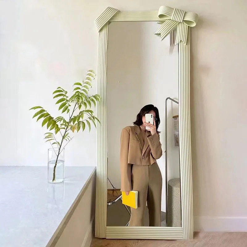 Dải dán viền gương chống va chạm trang trí nhà cửa diy tiện dụng