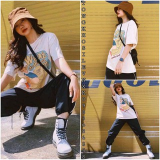 {SP mới - sẵn} -  BỘ ÁO THUN TRẮNG CÔ GÁI WHAT MIX QUẦN JOGGER ĐEN SỌC MÍ Dáng Suông Form Thụng Hot