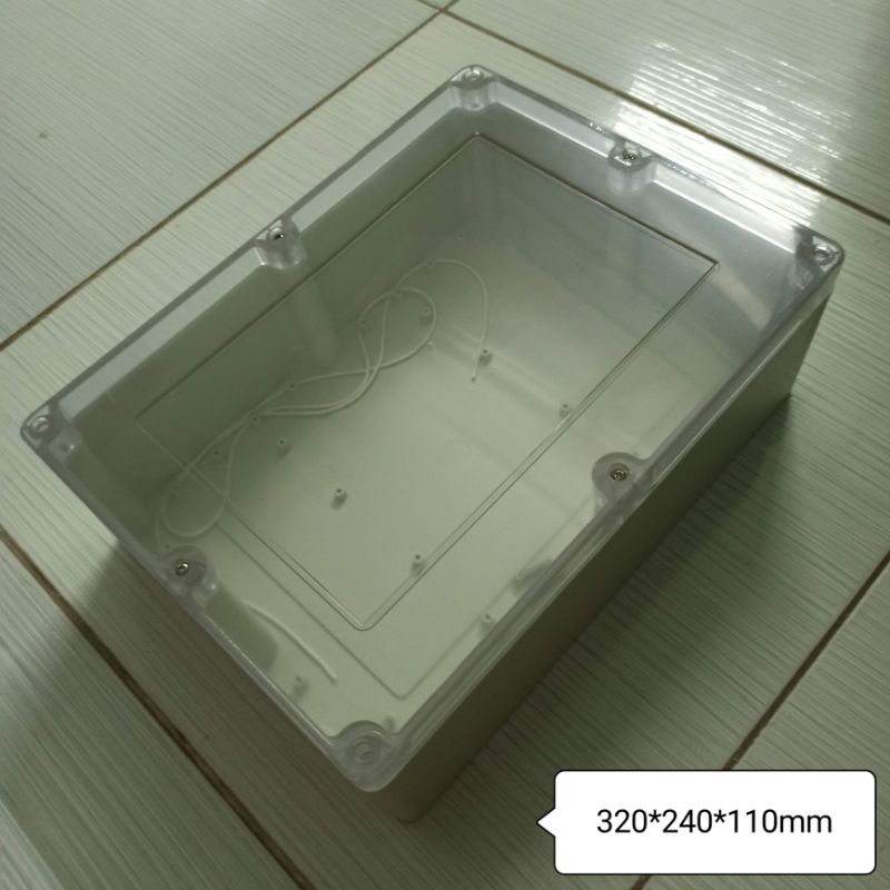 Hộp Nhựa 320x240x110mm nắp trong, lắp được 24 cell 33140 hoặc 9 cell 46160