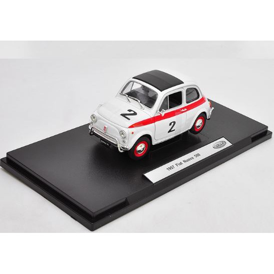 Mô hình xe FIAT 500 1957 Tỷ lệ 1:18