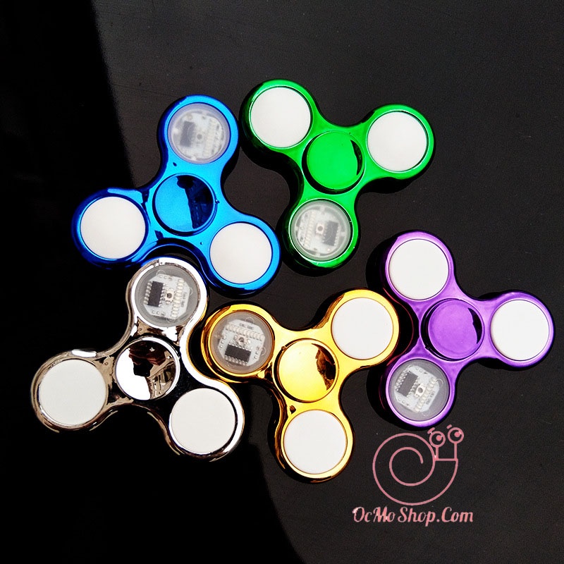 Con quay Finger Spinner 3 cánh đèn led nhựa cao cấp