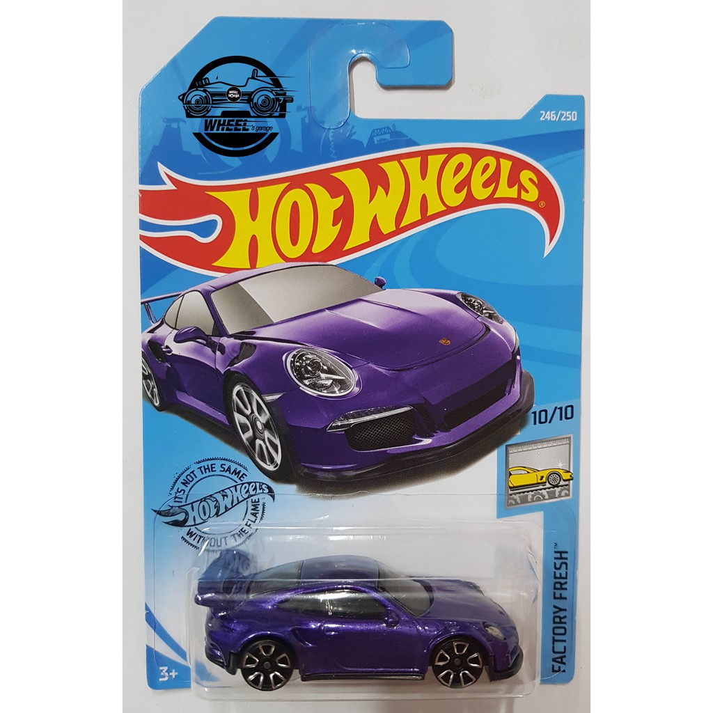 Xe mô hình đồ chơi Hotwheels cơ bản 1:64 - Porsche 911 GT3 RS (tím)