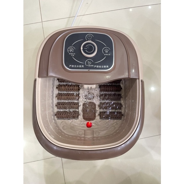 Bồn ngâm chân massage